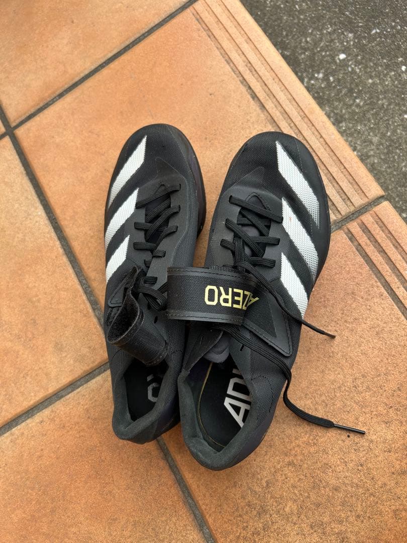adizero スパイクシューズ ブラック　高跳び用