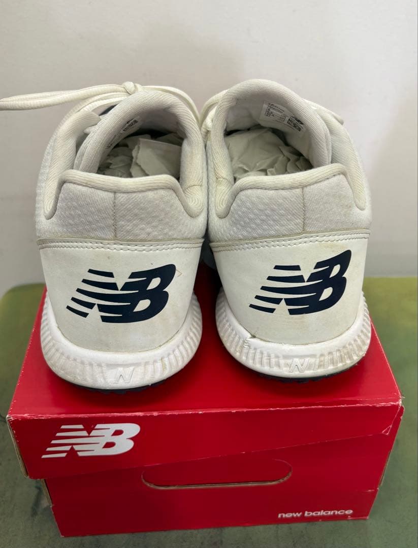 バ*ン様 New Balance トレーニングシューズ ネイビー/ホワイト　人気