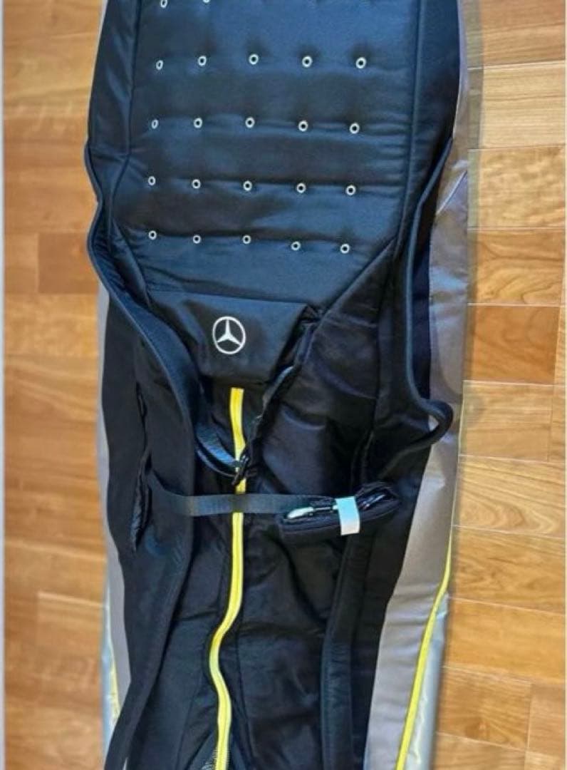 【純正・未使用】メルセデス・ベンツ スキー／スノーボードバッグ キャスター付き