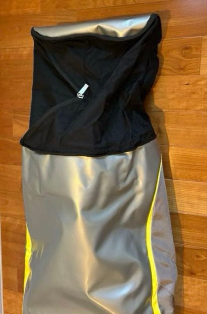 【純正・未使用】メルセデス・ベンツ スキー／スノーボードバッグ キャスター付き