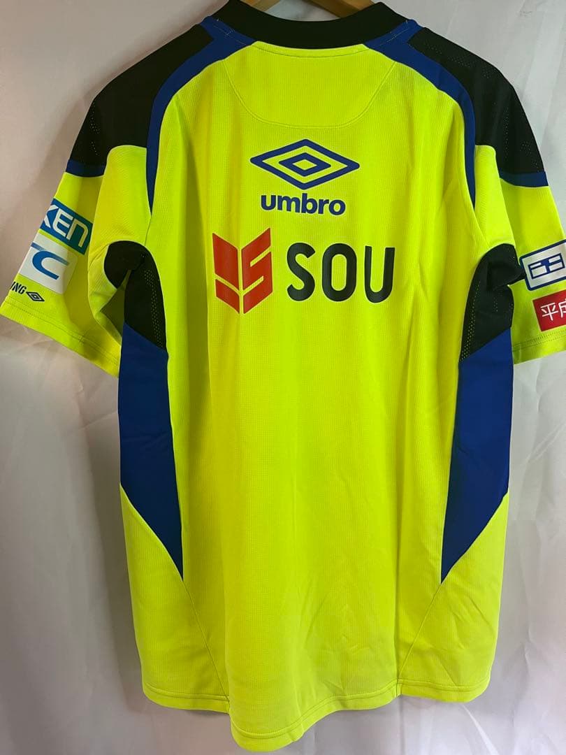 【新品未使用】UMBRO アンブロ ガンバ大阪　トレーニングウェア　半袖　シャツ