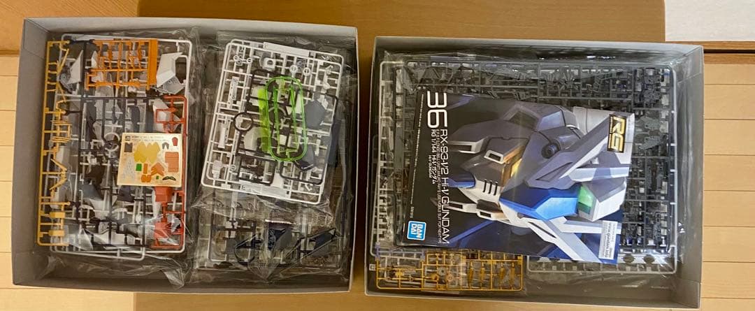 HGUC 1/144 クスィーガンダムRG 1/144Hi-νガンダム新品未組立