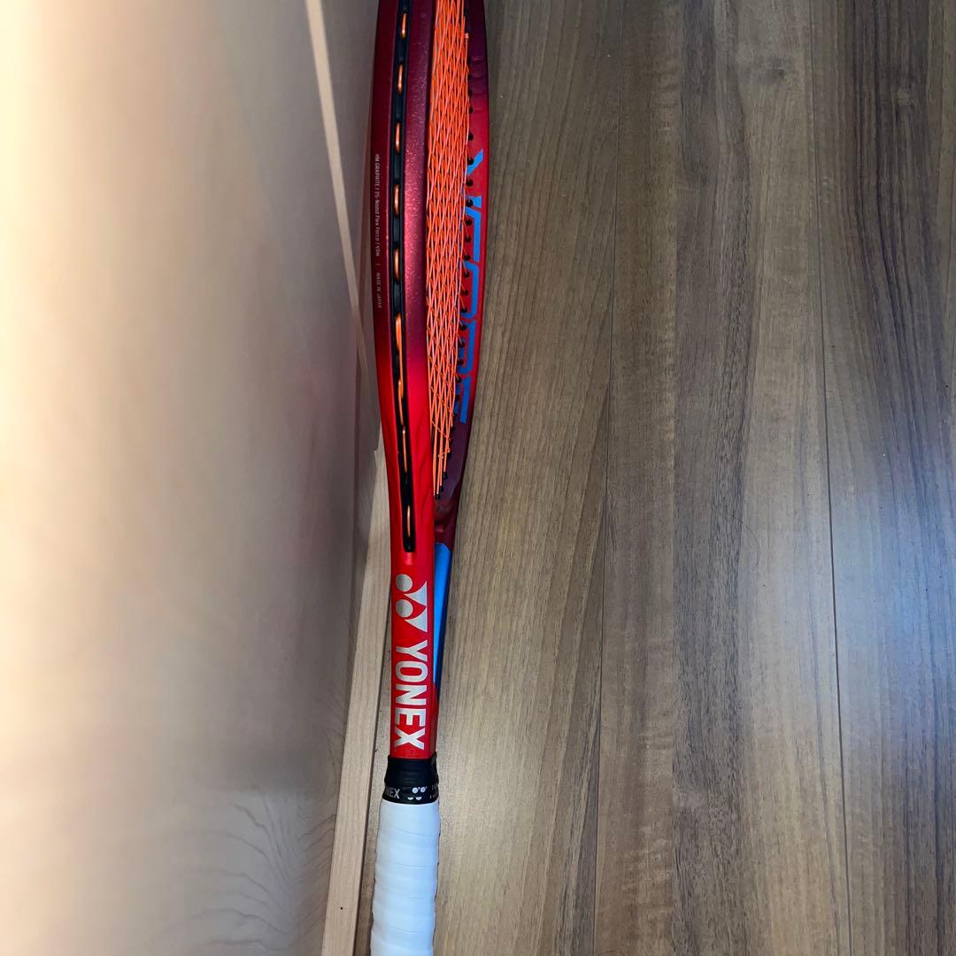 YONEX VCORE 100テニスラケット