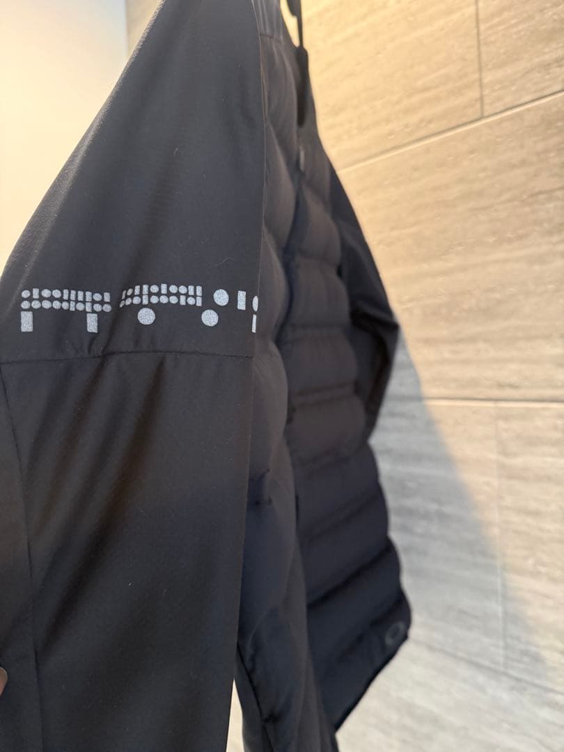 Oakley ブラック ダウンジャケット