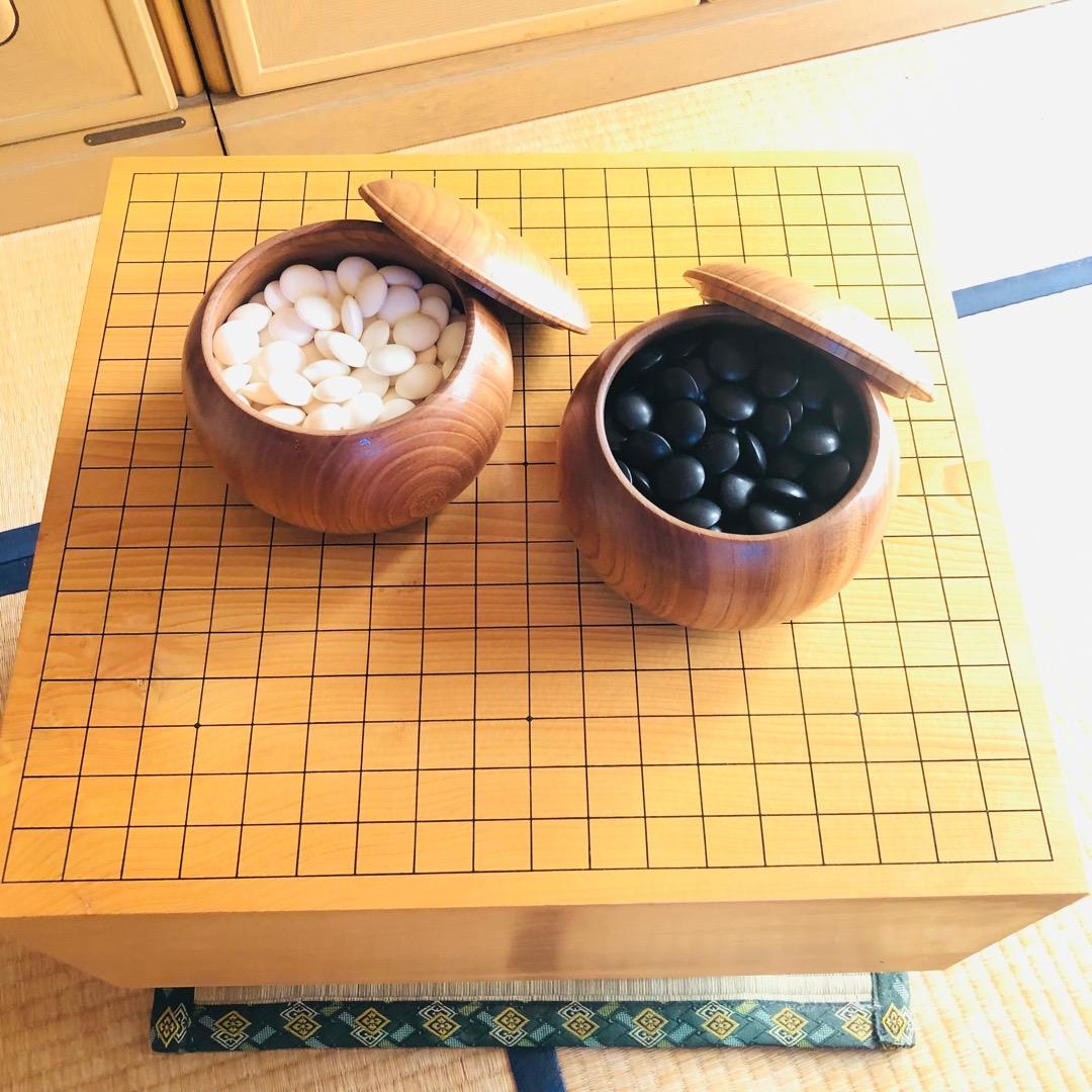 本榧（かや）の碁盤と碁石セット