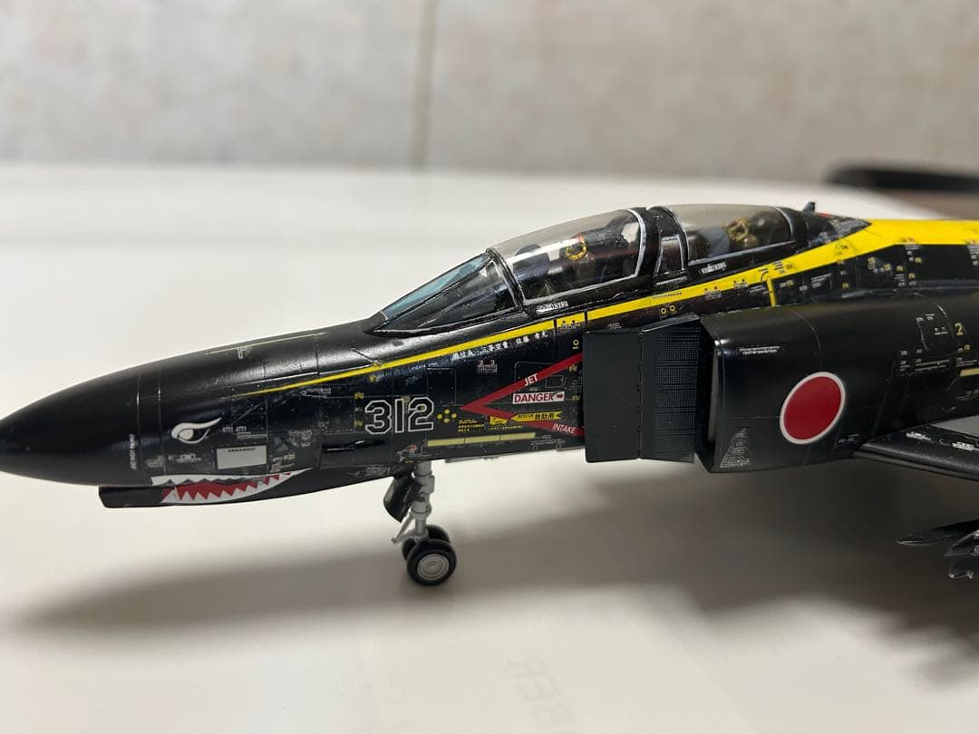 F-4EJ改 ファントム 1/48 プラモデル 完成品 ブラックパンサー