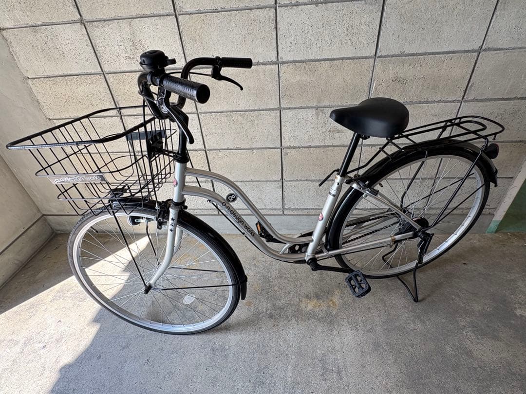 ももりん.*・゜さん専用 銀色に輝く、シンプル・ママチャリ(27㌅)