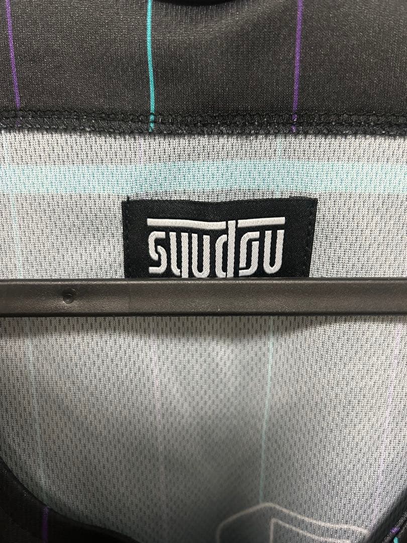 syudou 共闘ベースボールシャツ L 試着のみ 公式グッズ