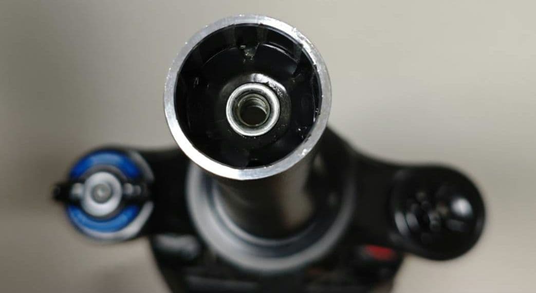 パーツ ROCKSHOX DOMAIN RC 1-1/8,1.8 160mm 29er