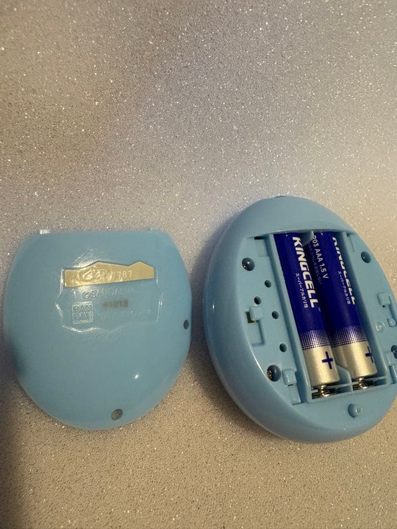 ー*ー様 たまごっちTamagotchi meets 青 ハートと虹デザイン