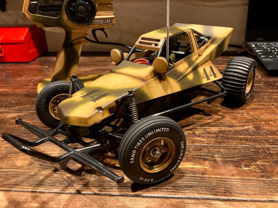 タミヤ　グラスホッパー　迷彩カスタムペイント　電動RCドライブセット付