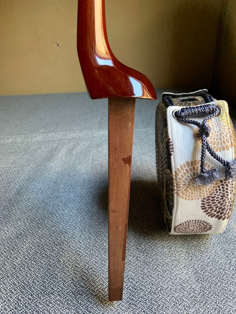 沖縄三線　知念大工型　ゆし木実　スンチー塗り