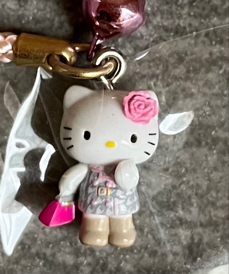 ご当地キティ　東京限定　原宿　表参道　根付け　2004年　バラ　ハイヒール