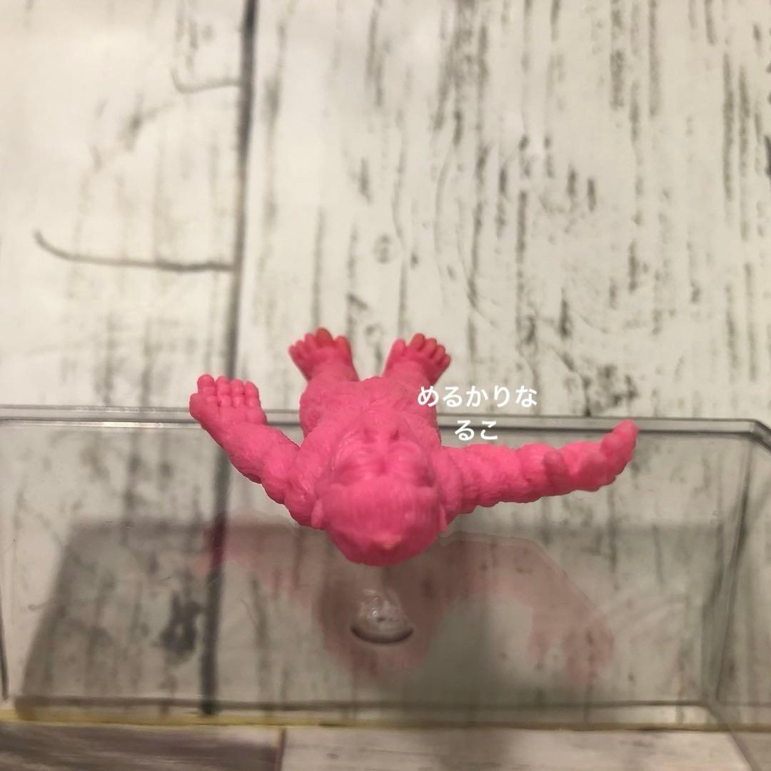 怪獣消しゴム ゴロー 桃色 ピンクフィギュア ウルトラマン ポピー