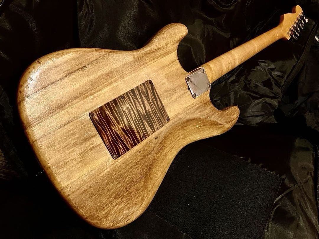 コンポーネント ストラトキャスター ハイエンド エレキギター