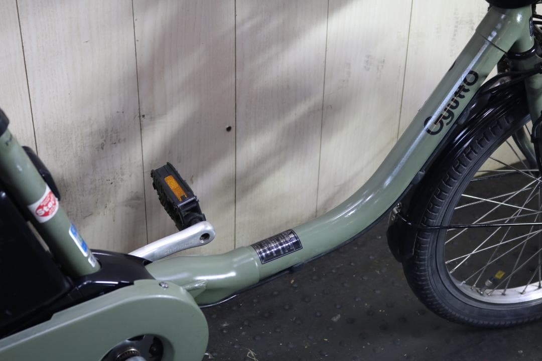 パナソニックギュットクルームDX BE-ELFD03G 8AH20型3段 LED