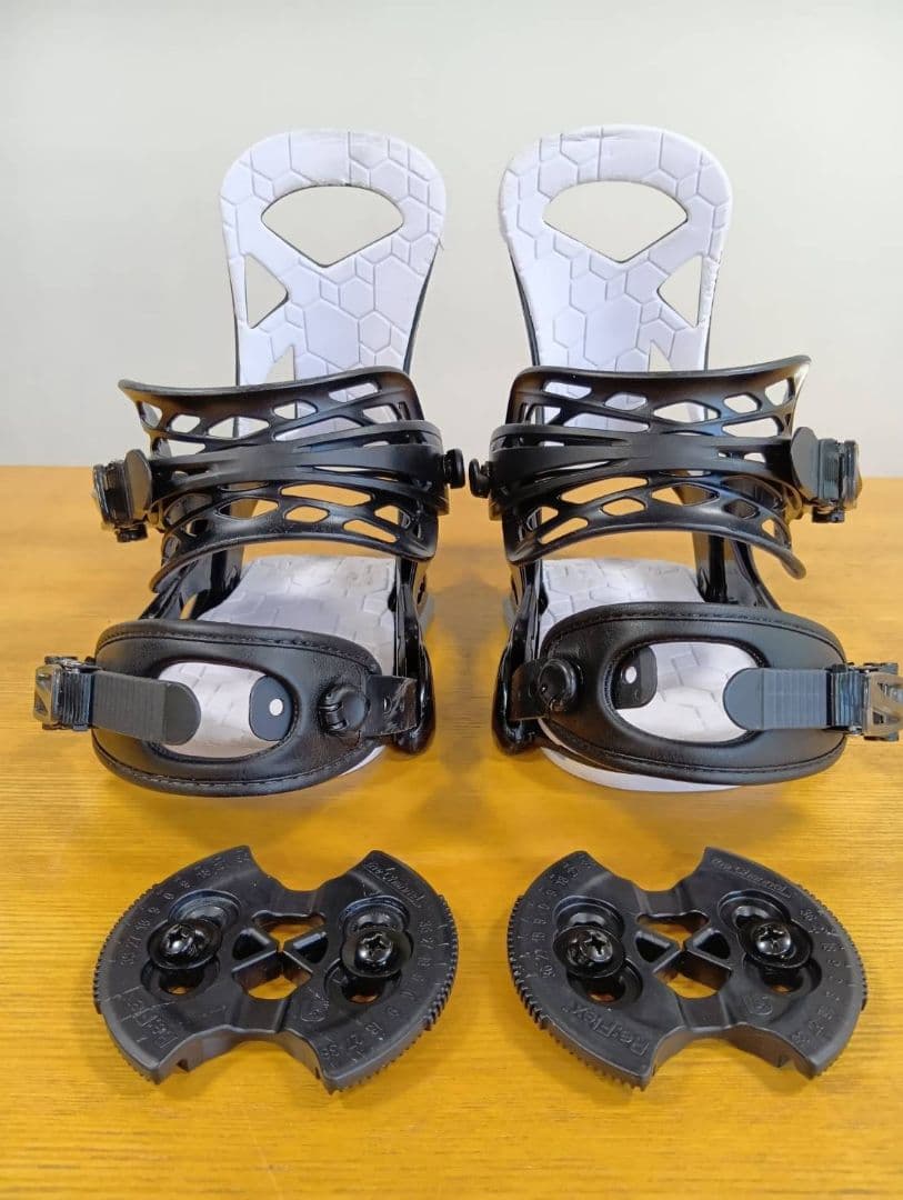 BURTON SMALLS スモールズ ビンディング スノーボード　ジュニア