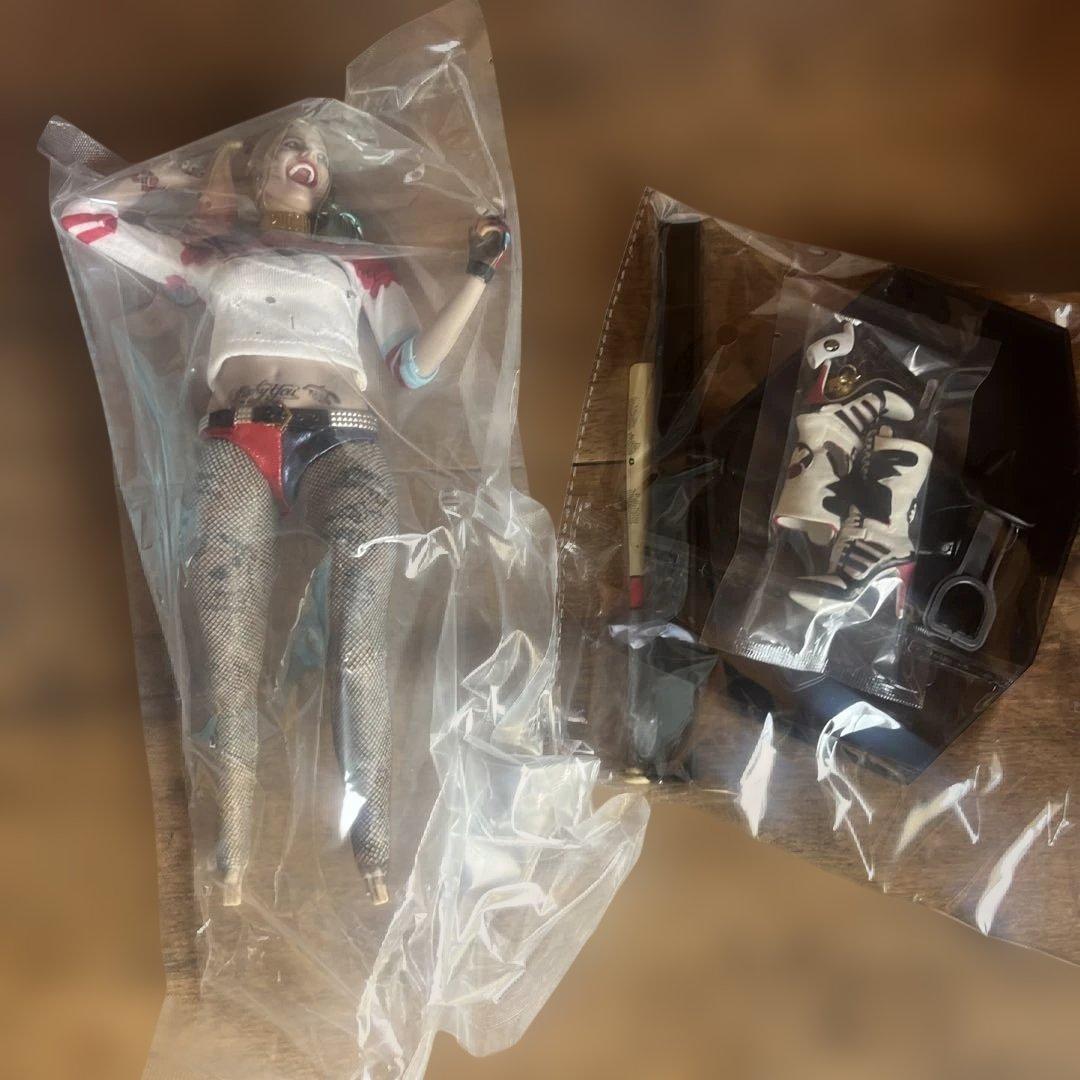 未開封 ハーレイクイン 1/6 バットマン スーサイド スクワッド