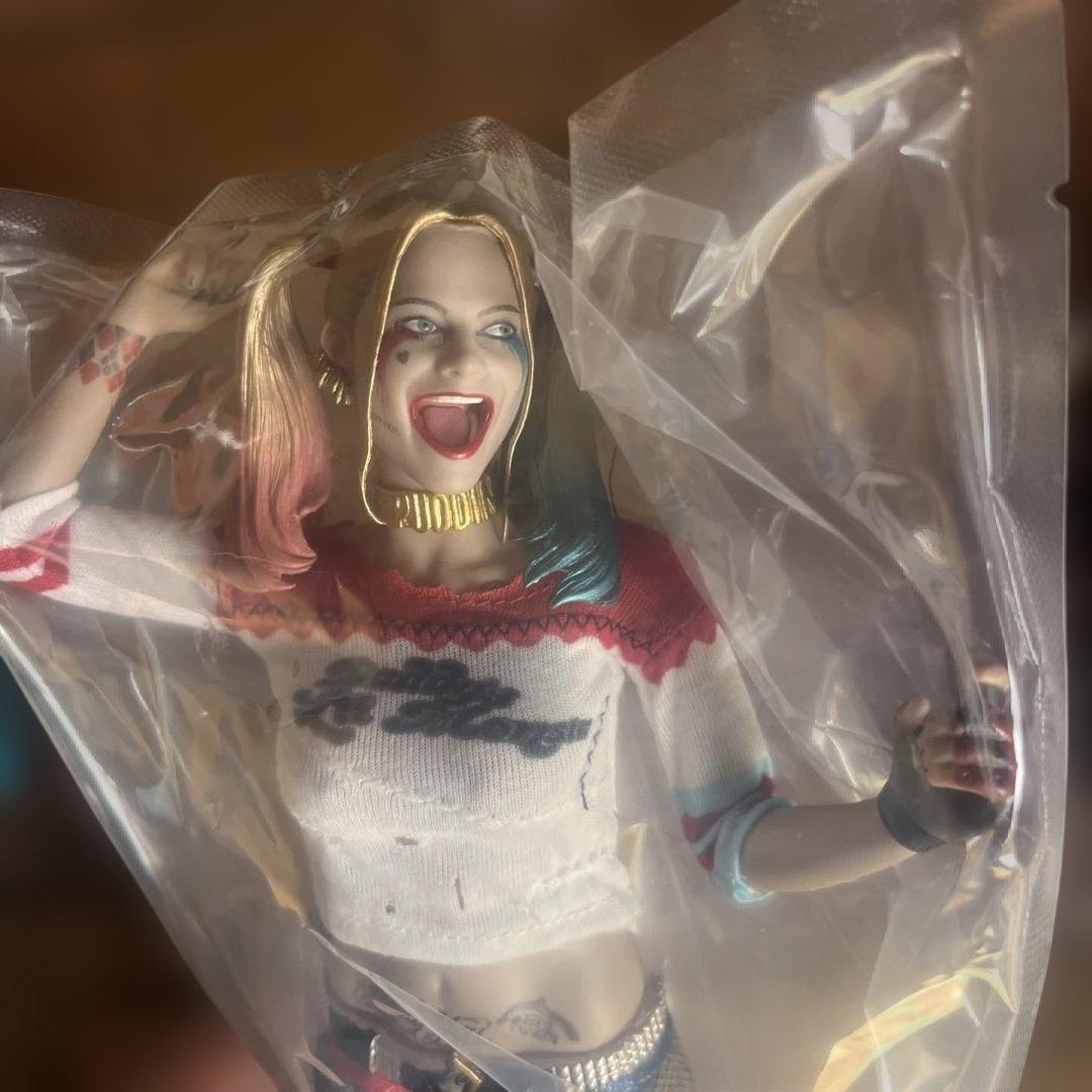 未開封 ハーレイクイン 1/6 バットマン スーサイド スクワッド