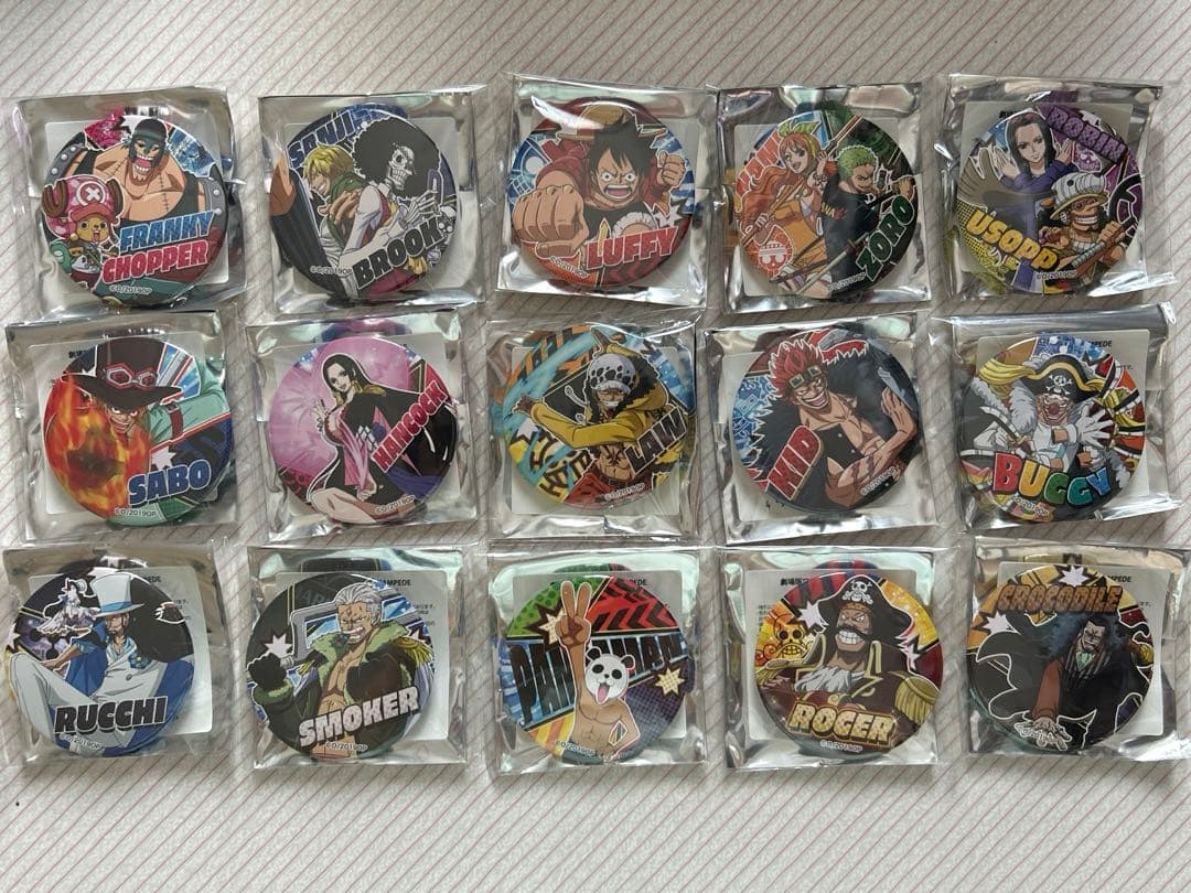 ONE PIECE スタンピード劇場限定缶バッジ　シークレット込みコンプセット