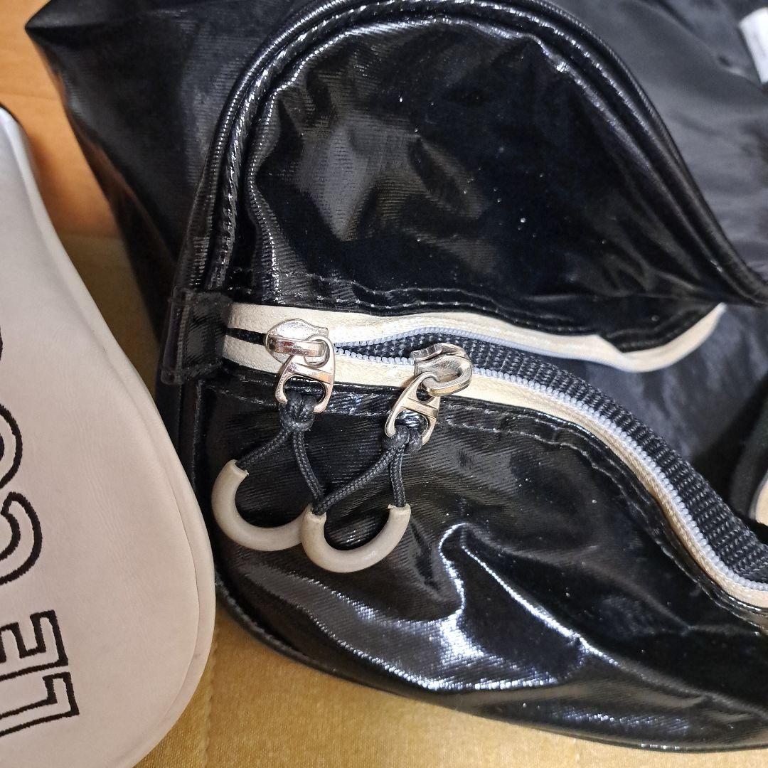 ルコックスポルティフキャディバッグ、便利な8分割、磁石式ヘッドカバー3個付き。