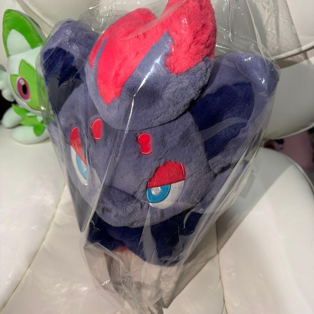 【新品未開封】ポケモンセンターオリジナル ふわふわ抱きぬいぐるみ ゾロア