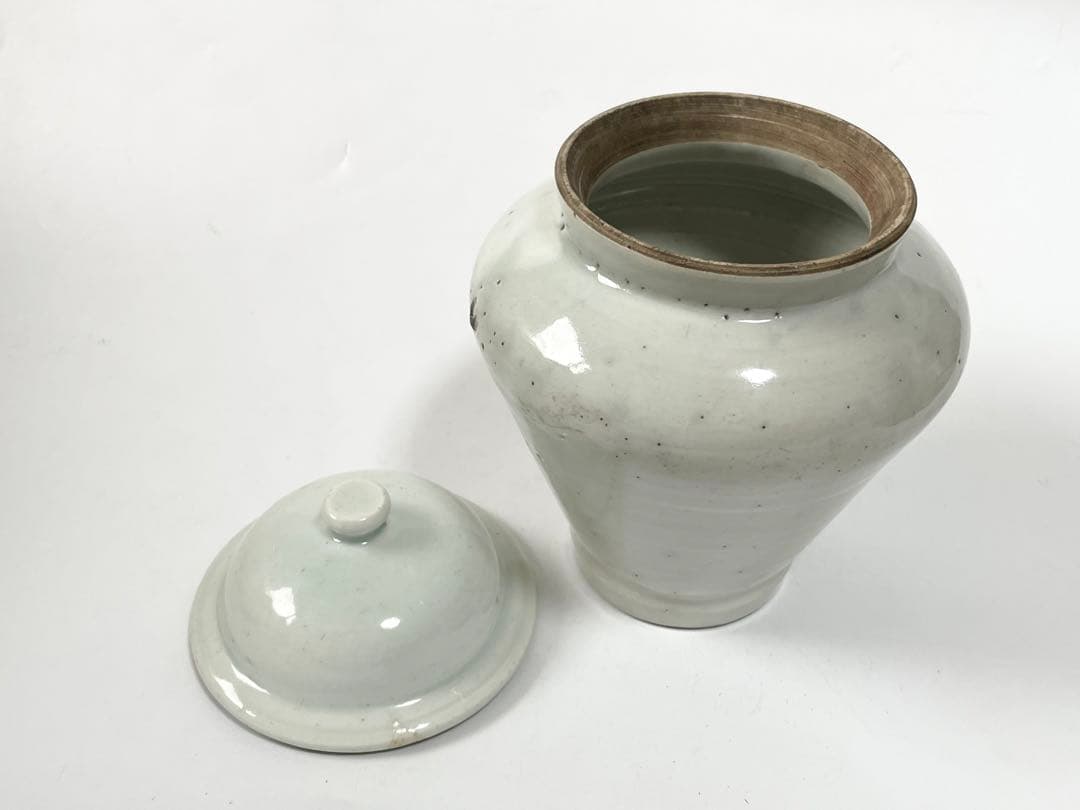 骨董　アンティーク　白磁　有蓋壺　沈香壺　古伊万里　白磁　李朝　蓋付壺