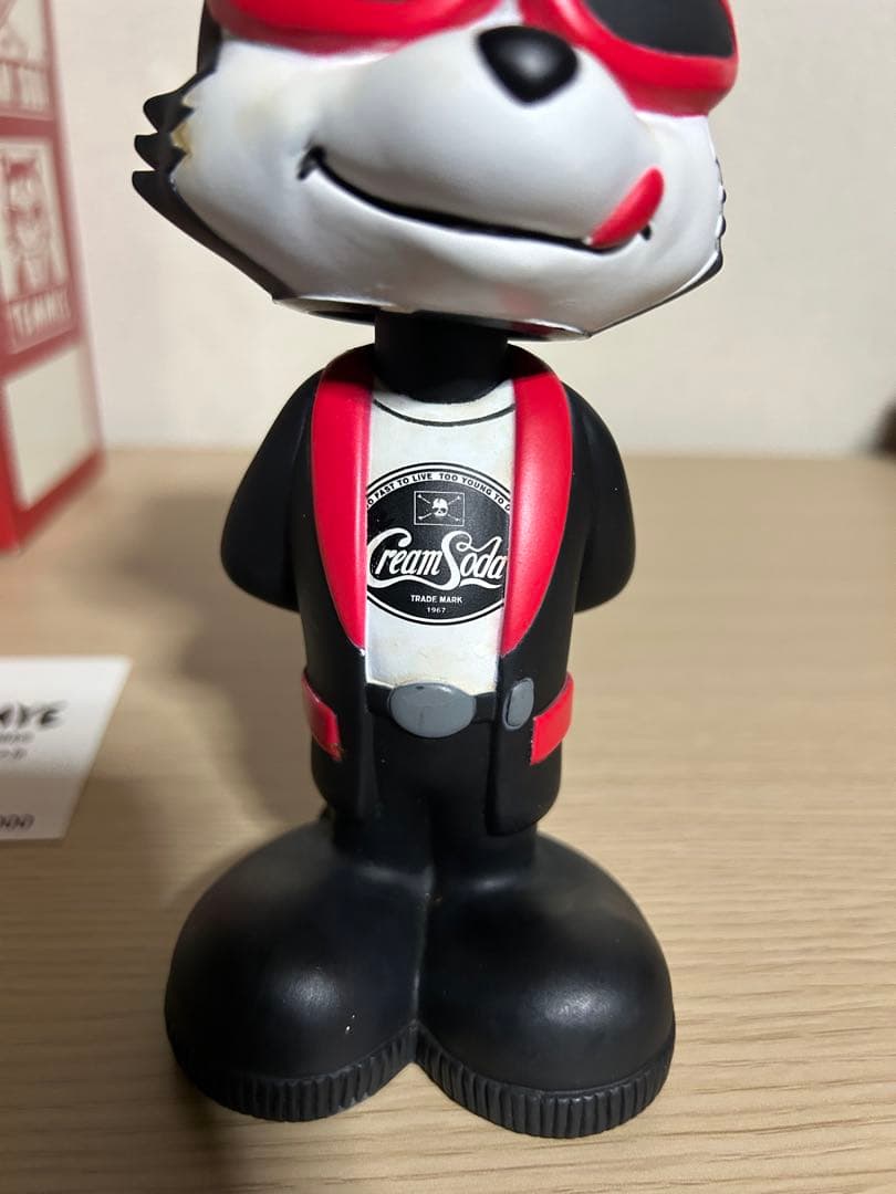 CREAMSODA★Temmye★ボビングヘッドフィギュア★新品★1stレッド