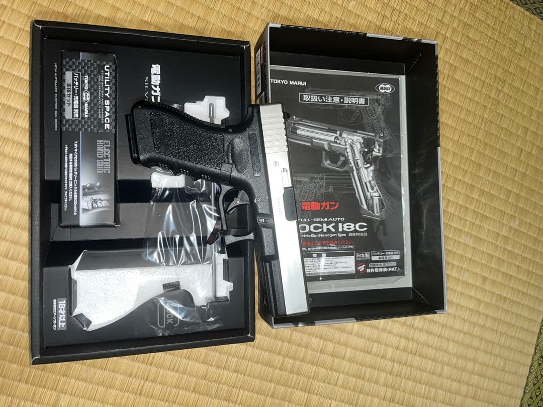東京マルイ GLOCK 18C 電動ガン 18禁　シルバー　動作確認済み 新品
