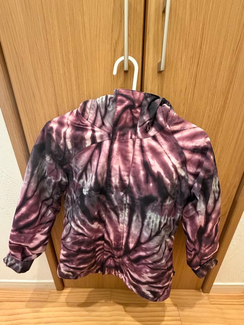 Volcom 子ども用スノーボードジャケット　130〜140