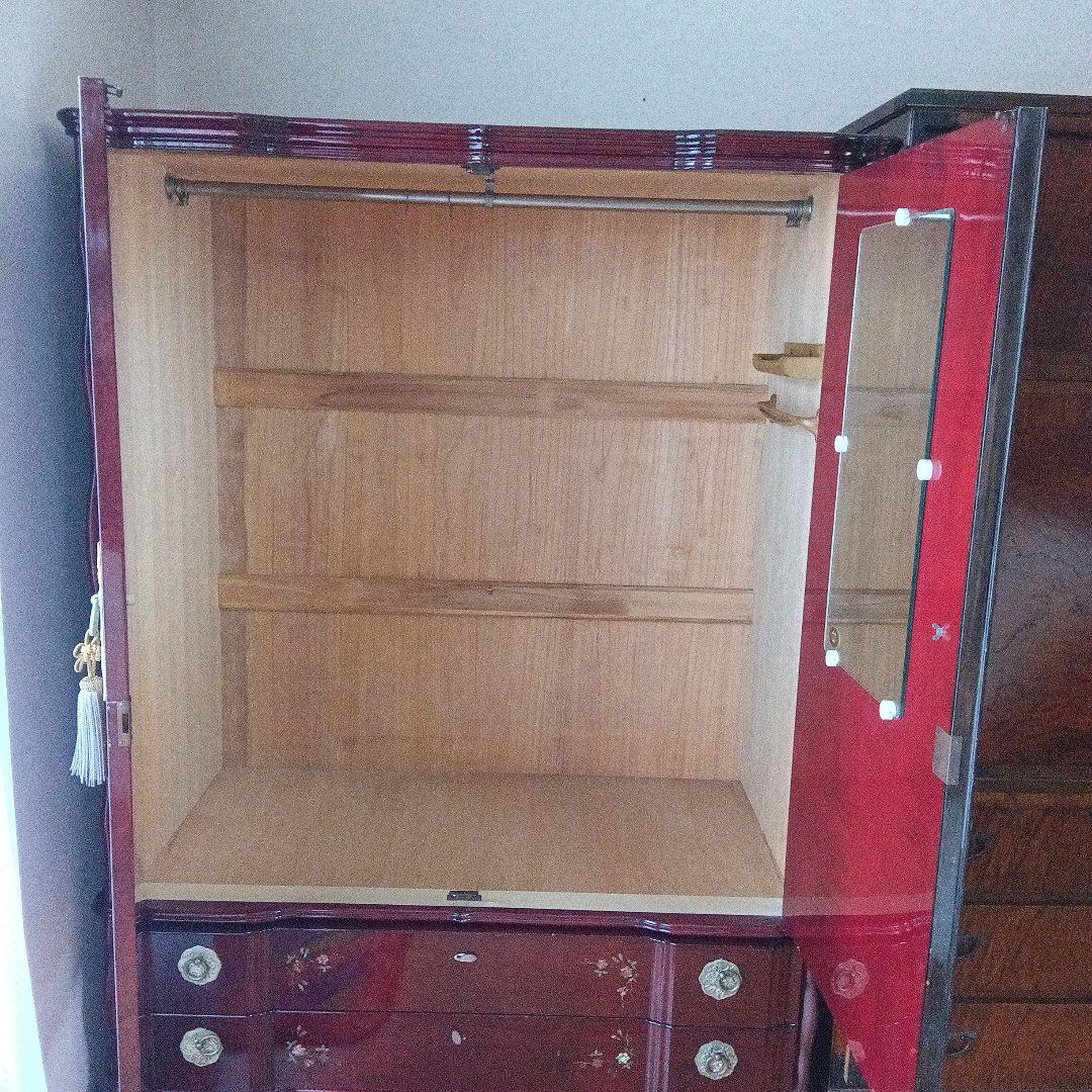 骨董洋服タンス　マホガニ貝細工