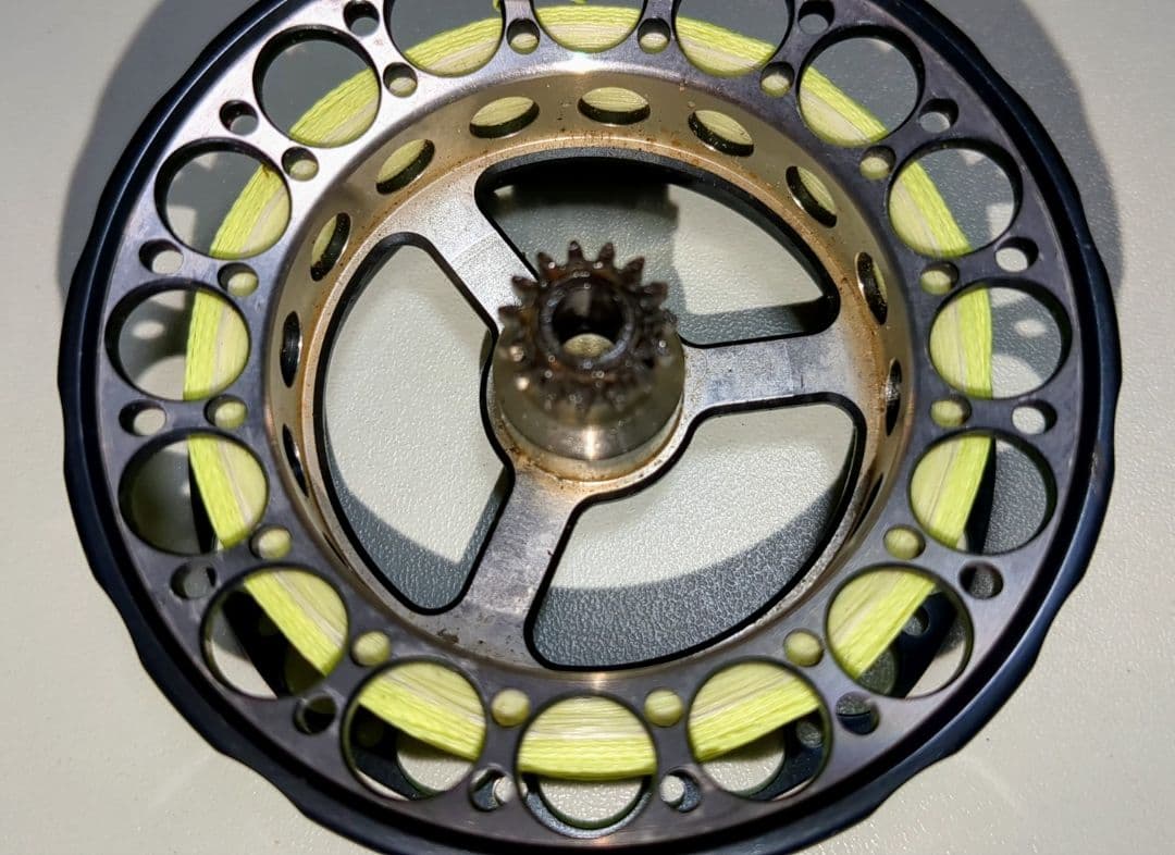 黒鯛工房落し込みリールZ75-BG HISPEED