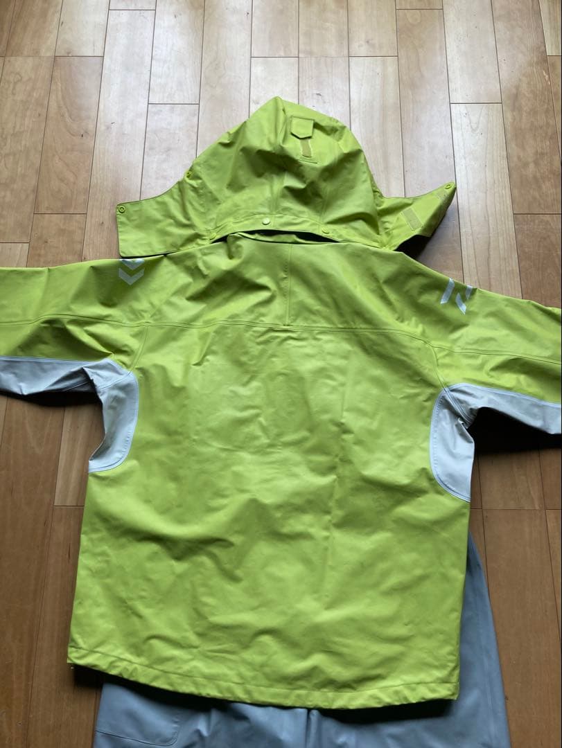 ダイワPUオーシャンサロペットレインスーツ