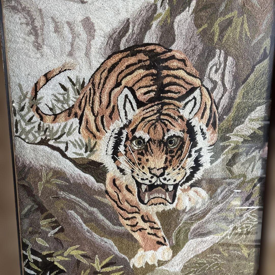 大型額付き店舗向け虎刺繍アート