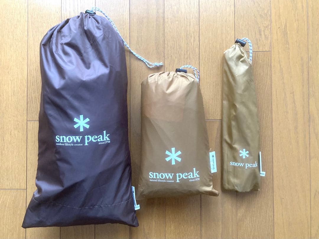 ほぼ新品の初期タイプスノーピークペンタシールドとペンタイーズとポールのセット