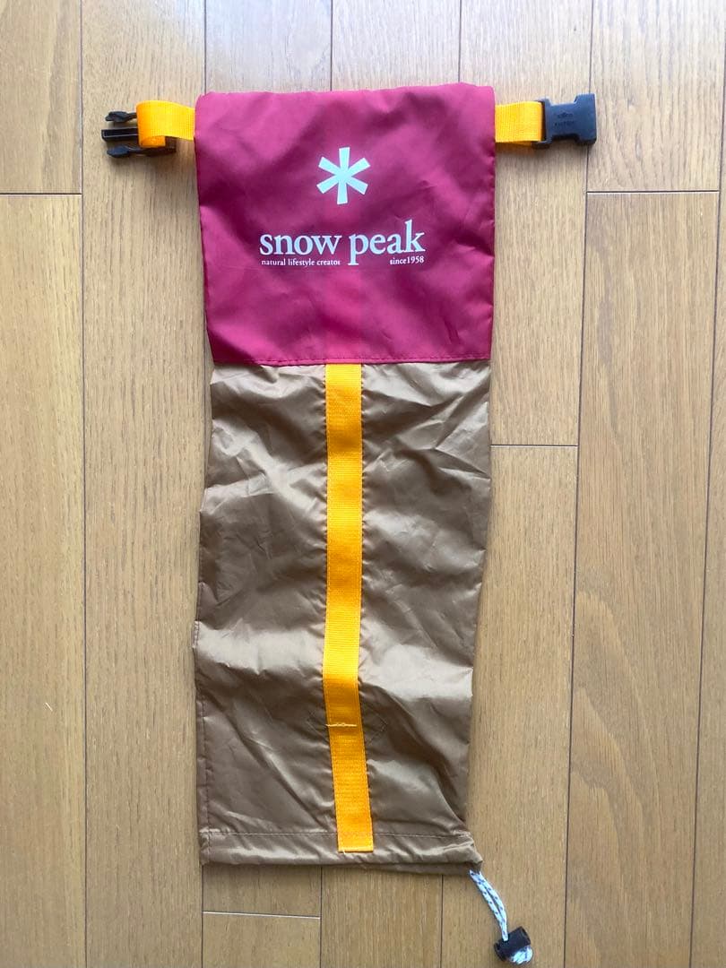 ほぼ新品の初期タイプスノーピークペンタシールドとペンタイーズとポールのセット