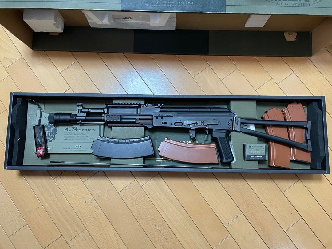 東京マルイ 次世代電動ガン AK102 予備マグ3個　ミニsバッテリー