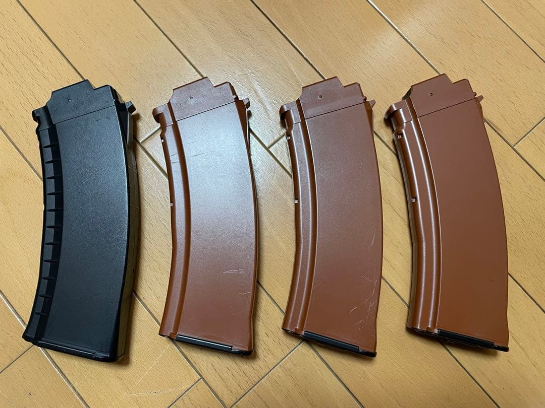 東京マルイ 次世代電動ガン AK102 予備マグ3個　ミニsバッテリー