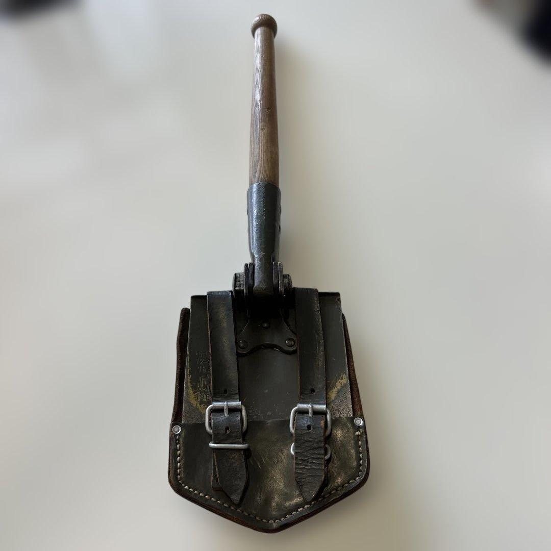 ドイツ軍　折りたたみ　スコップ　シャベル