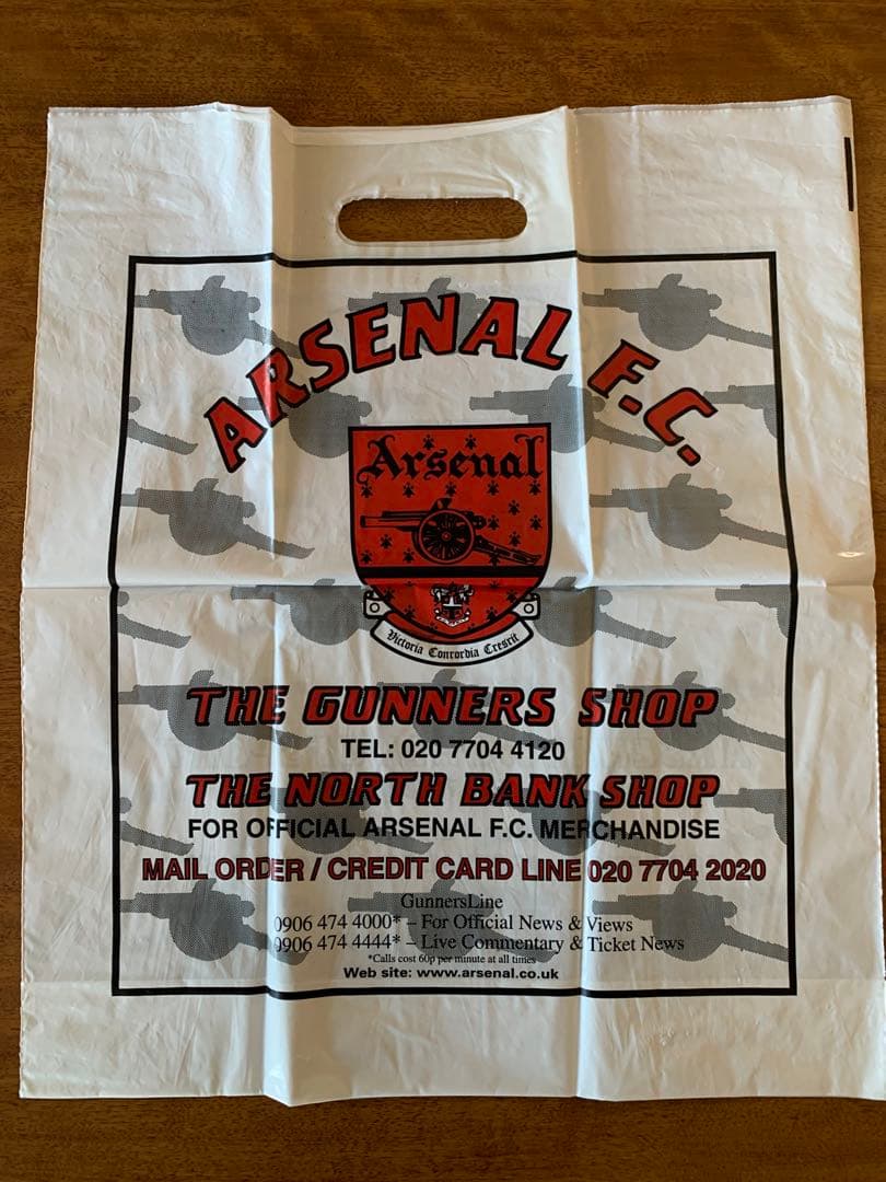 入手不可能！Arsenalの旧・新クレスト 商品ビニール袋