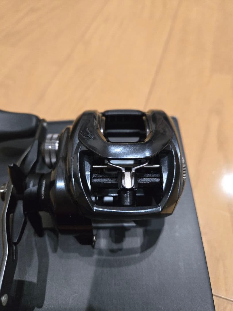 ダイワ　タトゥーラＴＷ　３００ＸＨ　未使用に近い