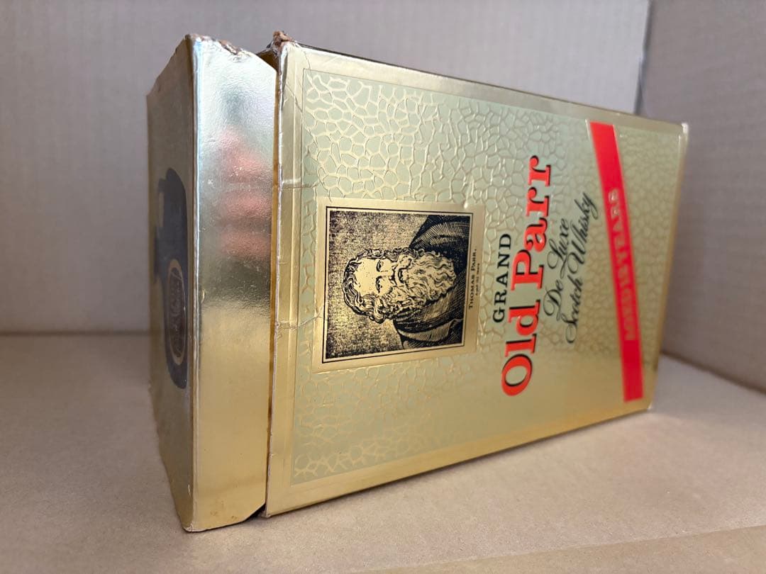 サントリーグランドオールドパー１２年陶器　箱入り