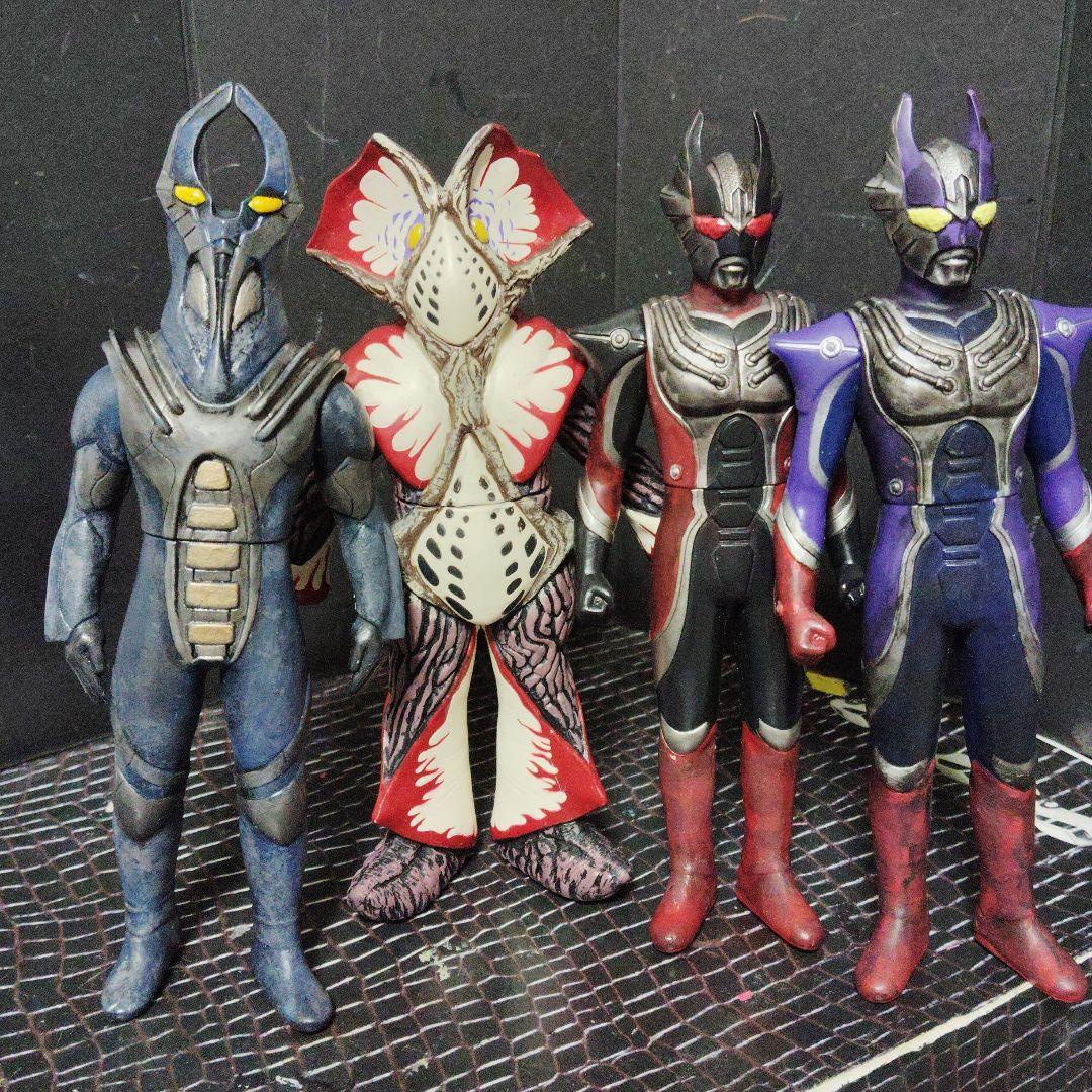 上野淳子ウルトラ怪獣旧型絶版ソフビ