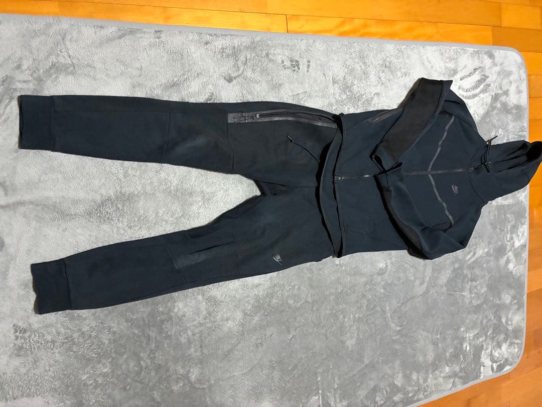 人気 NIKE ナイキ テックフリース　セットアップ　ブラック　M 赤タグ