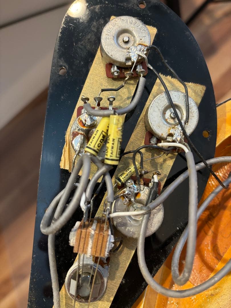 Rickenbacker 4001 1978年製 tuxedo