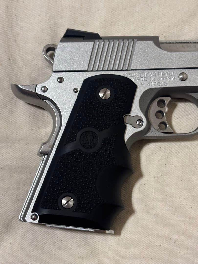 東京マルイ V10 　ウルトラコンパクト　シルバー