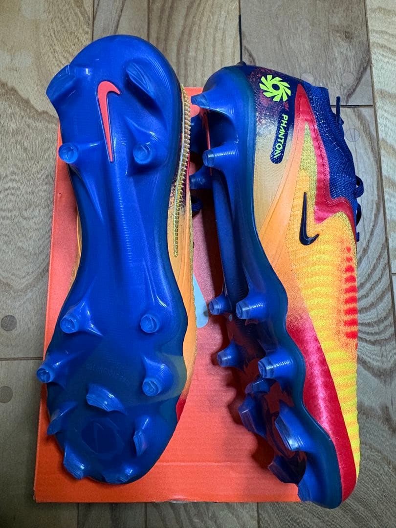 新品　限定　大特価　ナイキ　ファントム 6 LOW エリート FG 25.5cm