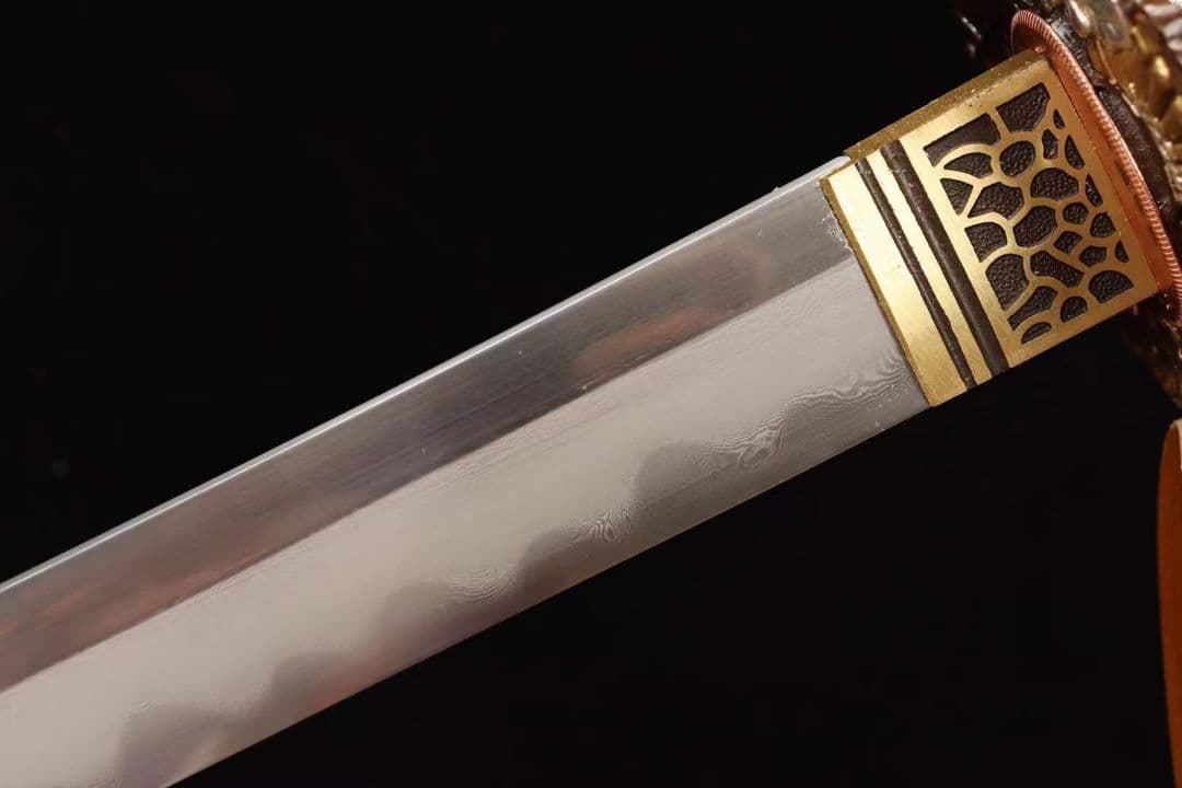 【武士一金の菊】 武具　刀装具　日本刀　模造刀 居合刀