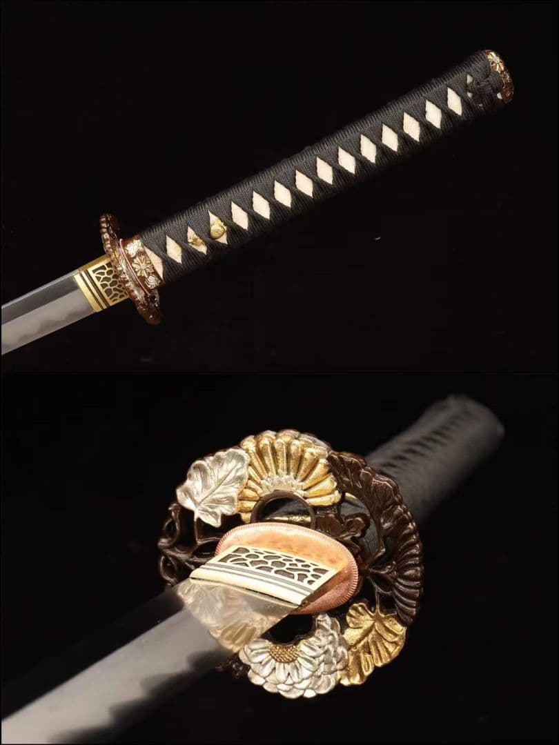 【武士一金の菊】 武具　刀装具　日本刀　模造刀 居合刀