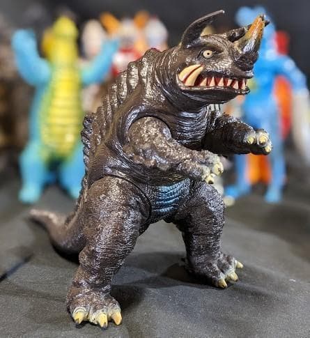 ウルトラＱ・ウルトラマン＆登場怪獣・宇宙人（バンダイ）ソフビ16体セット